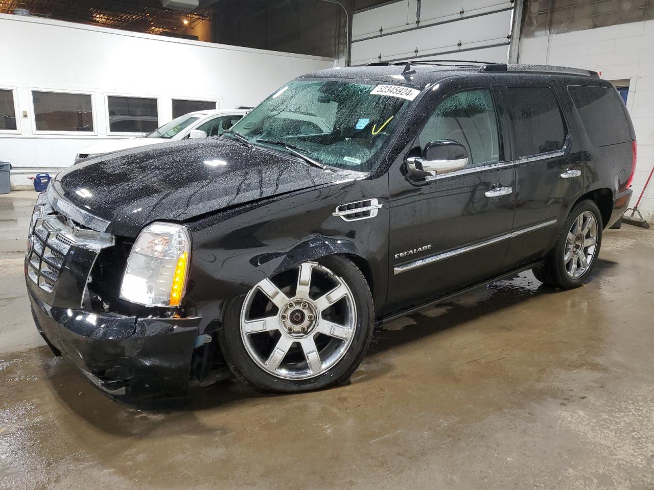 2013 CADILLAC ESCALADE LUXURY