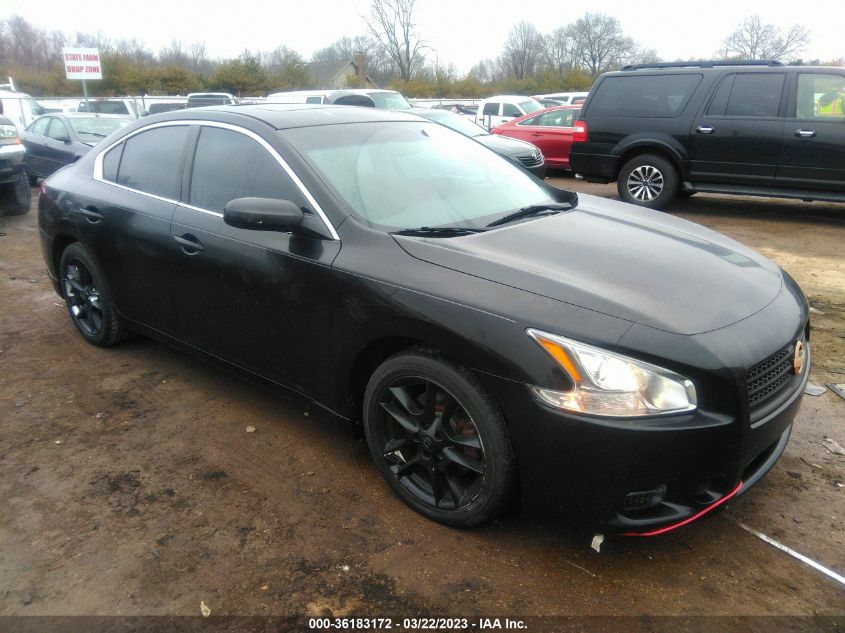 2010 NISSAN MAXIMA S/SV