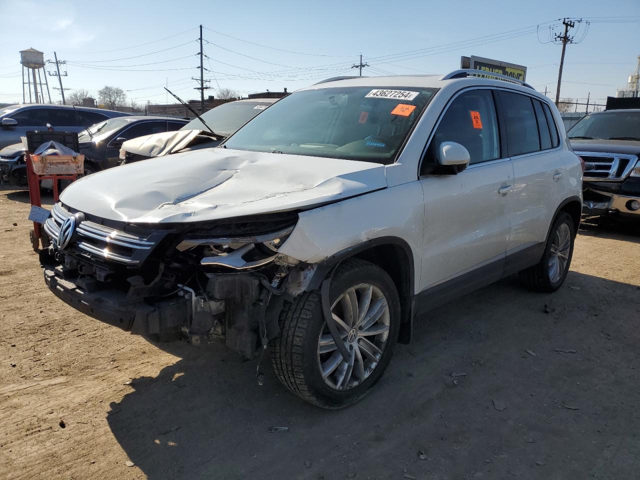 2015 VOLKSWAGEN TIGUAN S