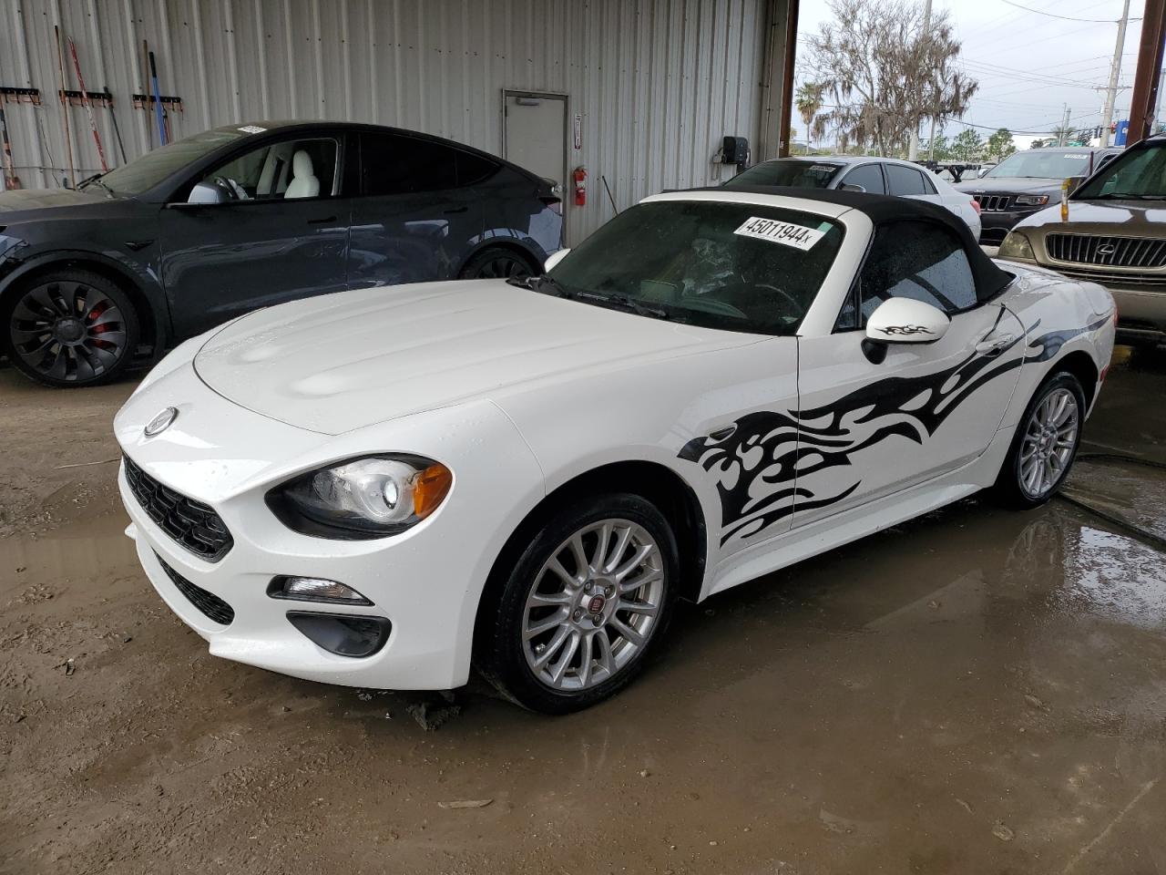 2017 FIAT 124 SPIDER CLASSICA