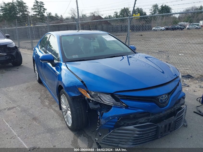 2020 TOYOTA CAMRY XLE HYBRID