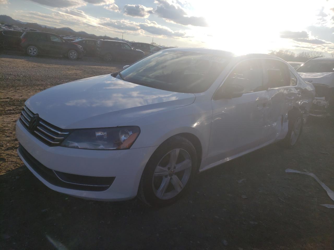 2012 VOLKSWAGEN PASSAT SE