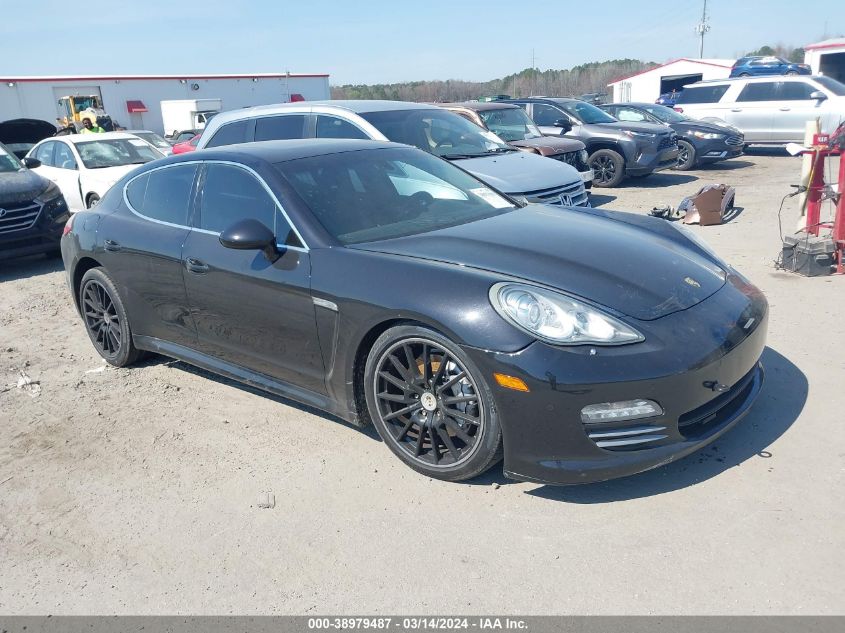 2011 PORSCHE PANAMERA 4S