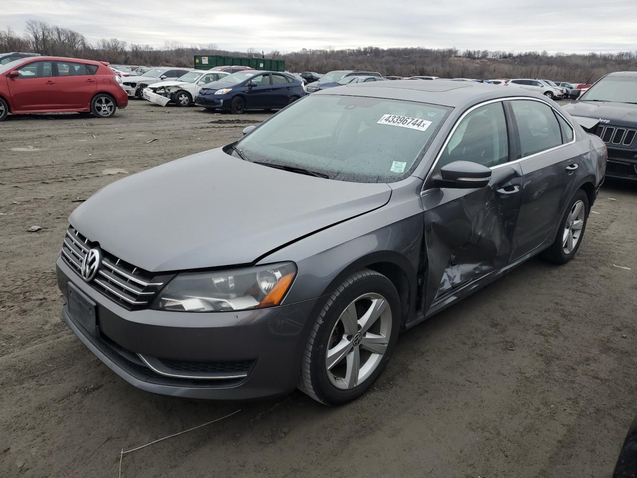 2013 VOLKSWAGEN PASSAT SE