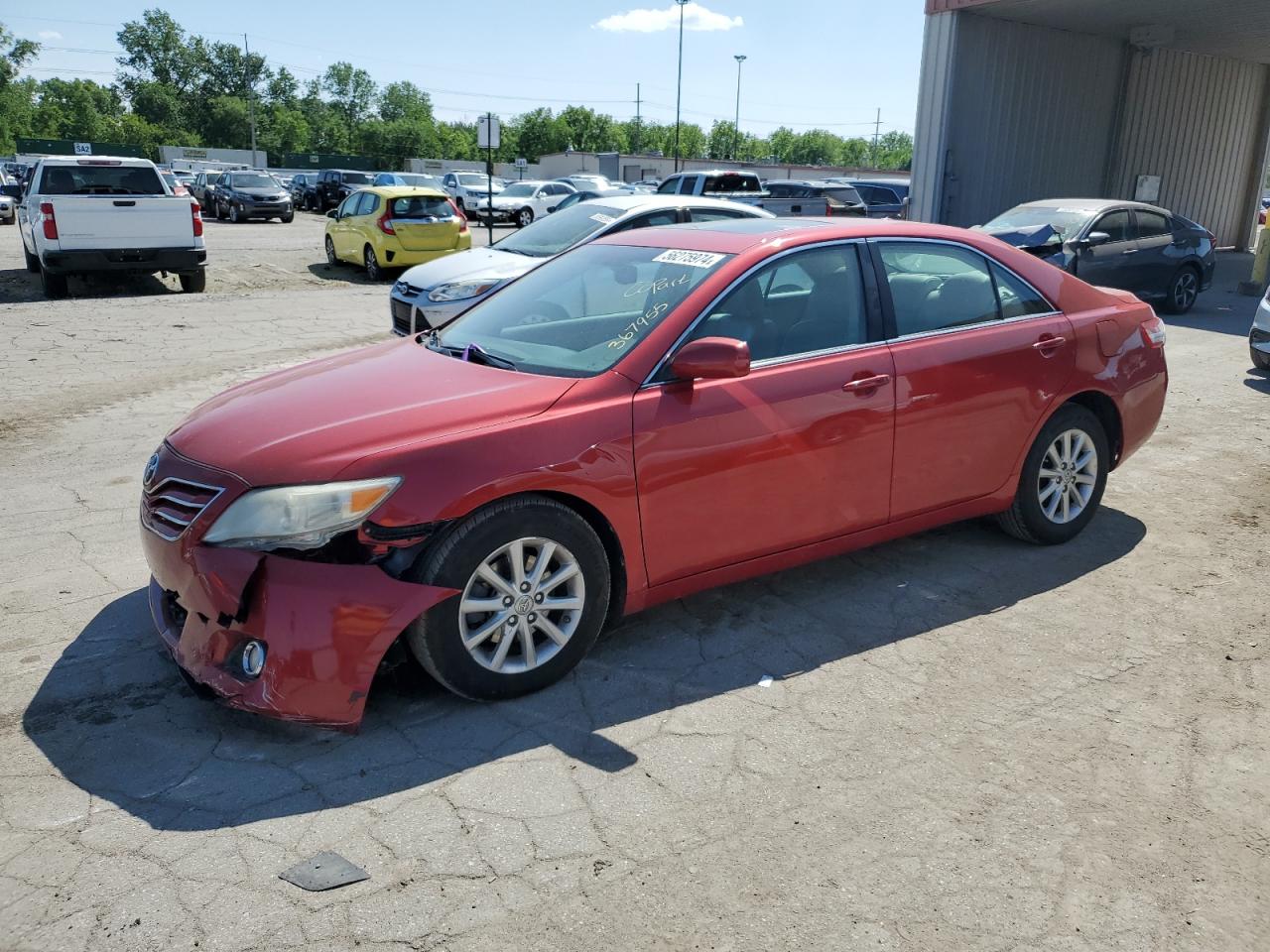 2011 TOYOTA CAMRY SE