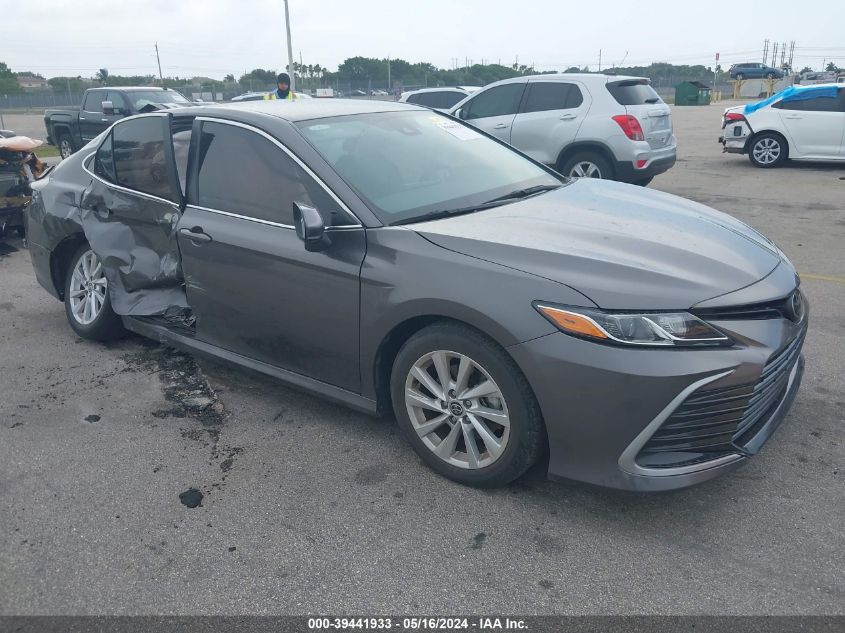 2021 TOYOTA CAMRY LE