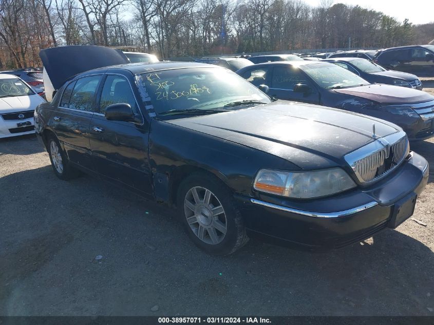 2011 LINCOLN TOWN CAR EXECUTIVE L