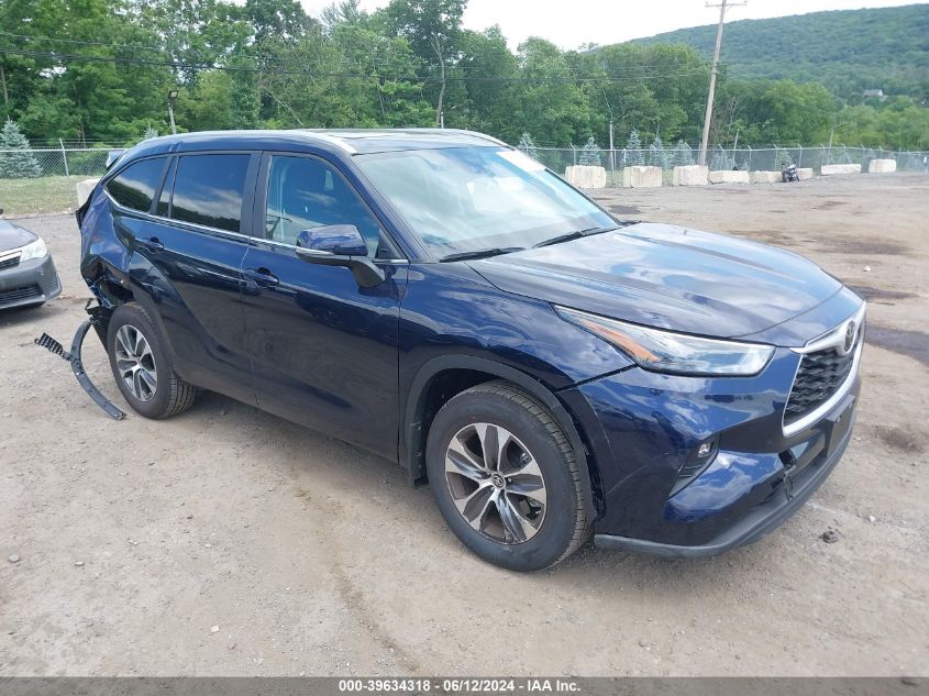 2024 TOYOTA HIGHLANDER XLE