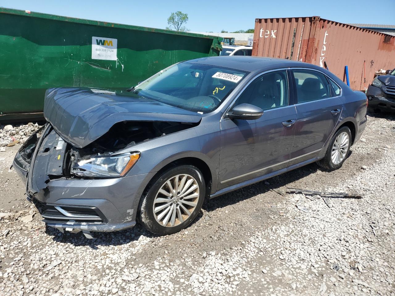 2017 VOLKSWAGEN PASSAT SE