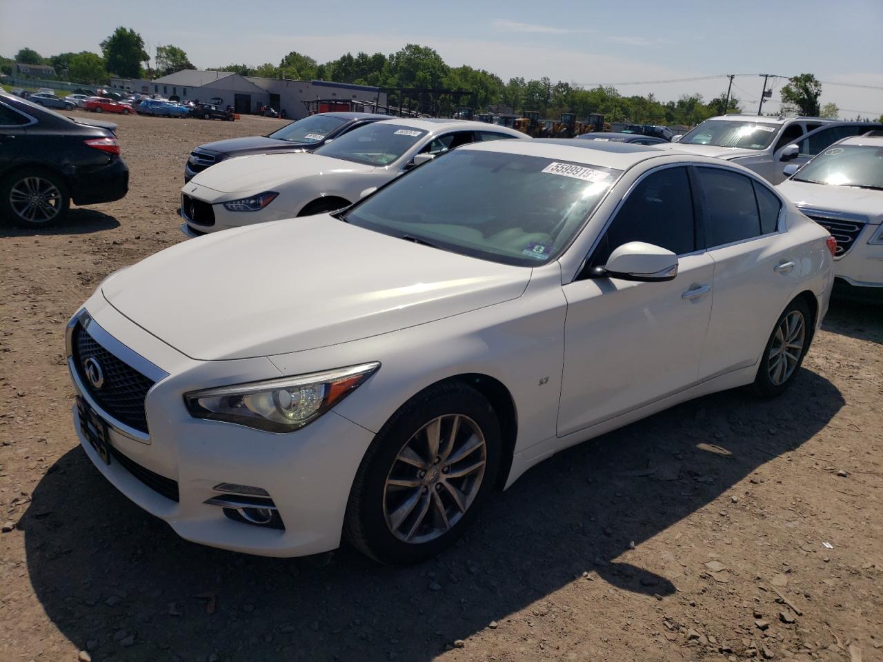 2015 INFINITI Q50 BASE