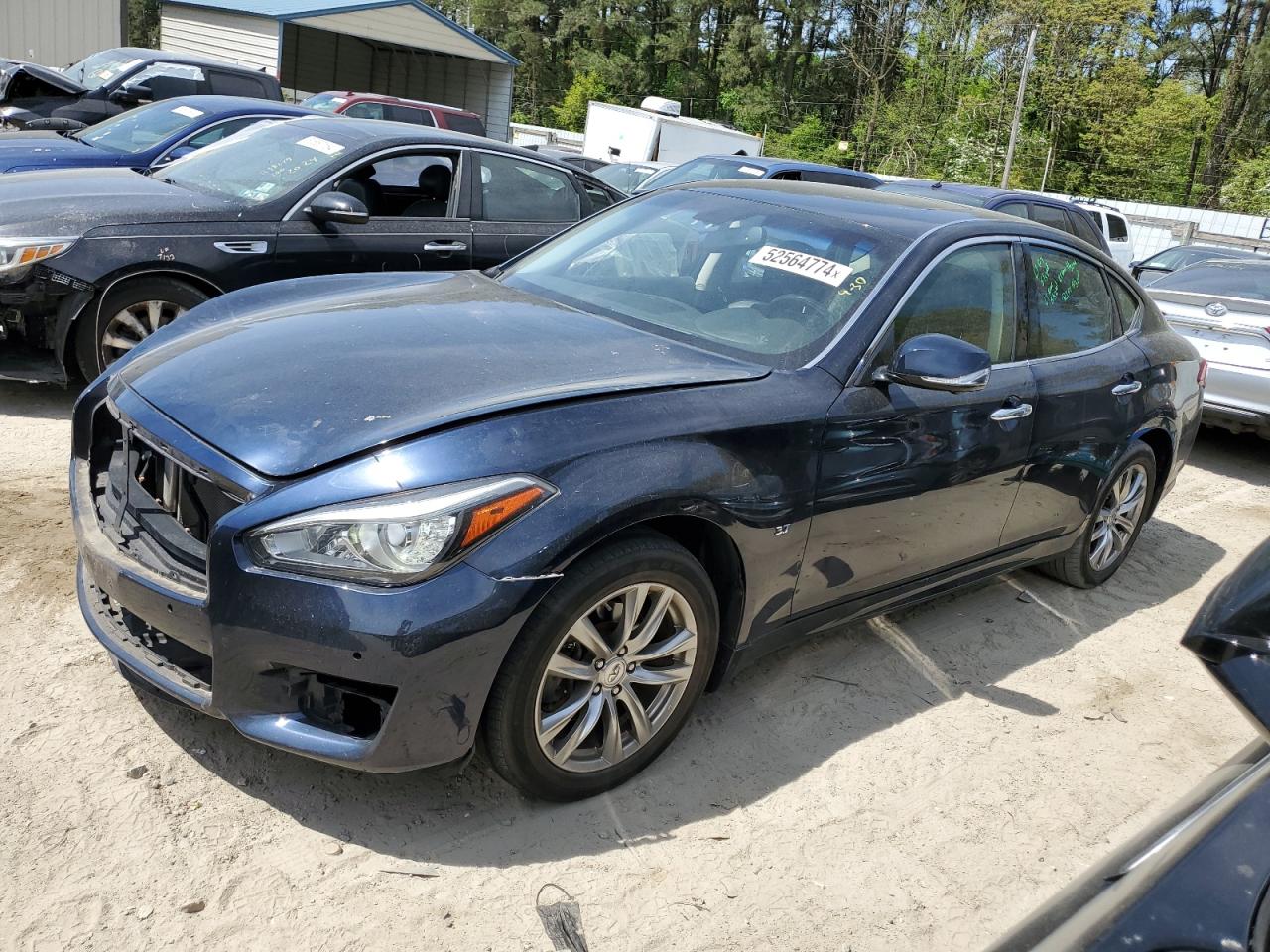 2015 INFINITI Q70 3.7