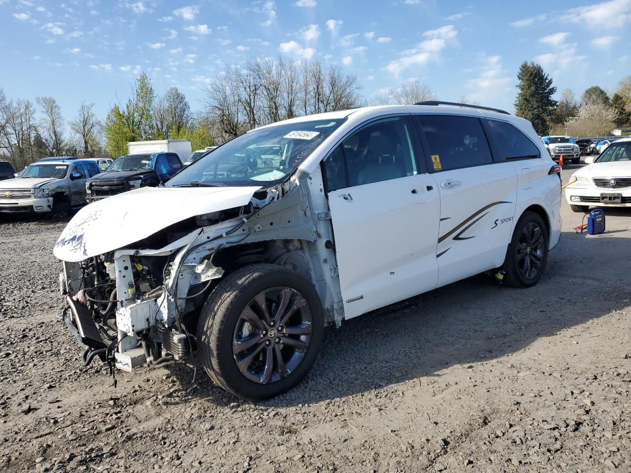 2021 TOYOTA SIENNA XSE