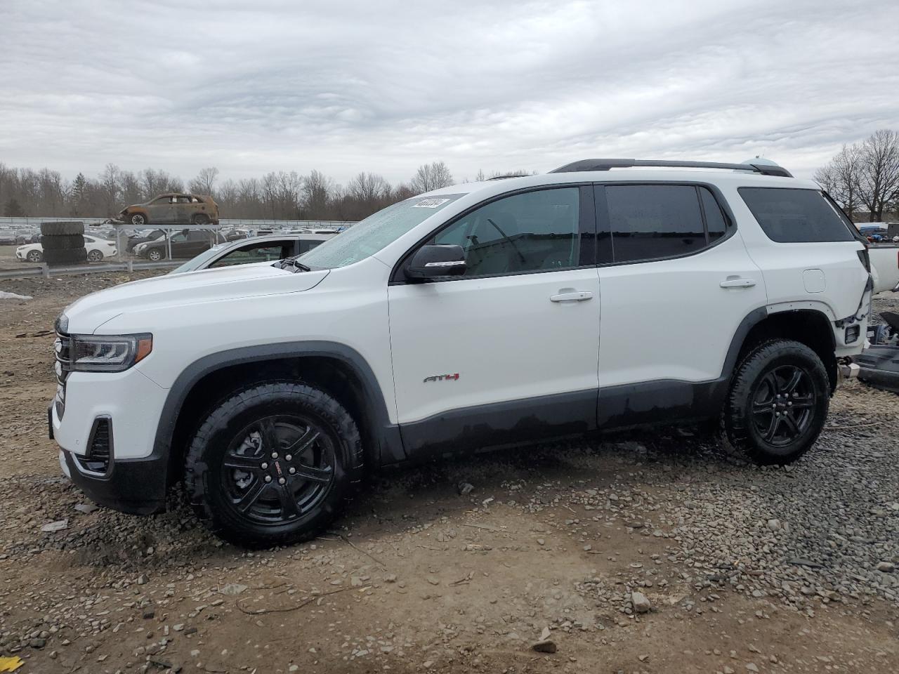 2022 GMC ACADIA AT4