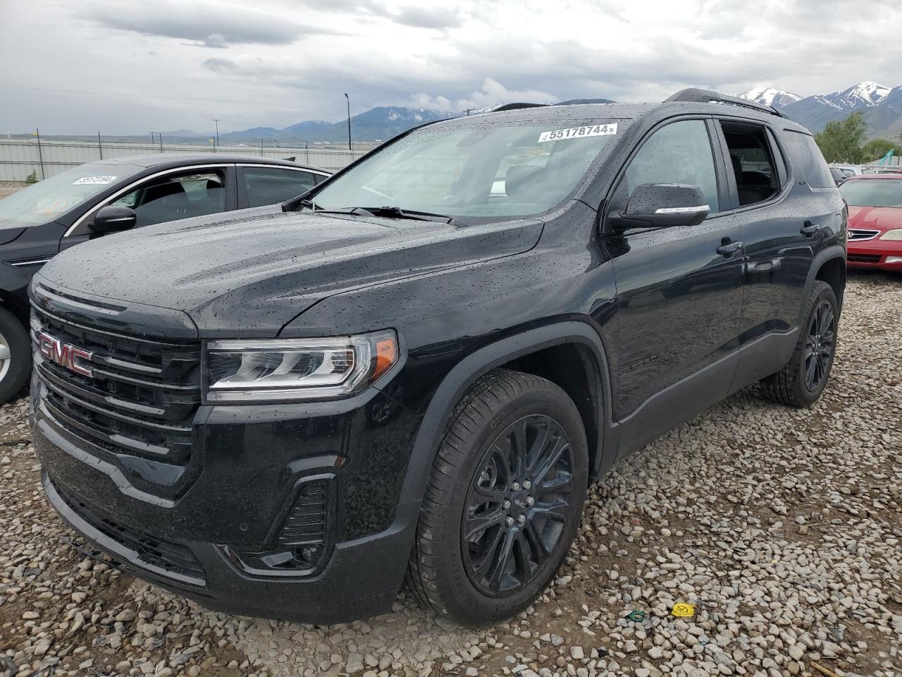 2023 GMC ACADIA SLT