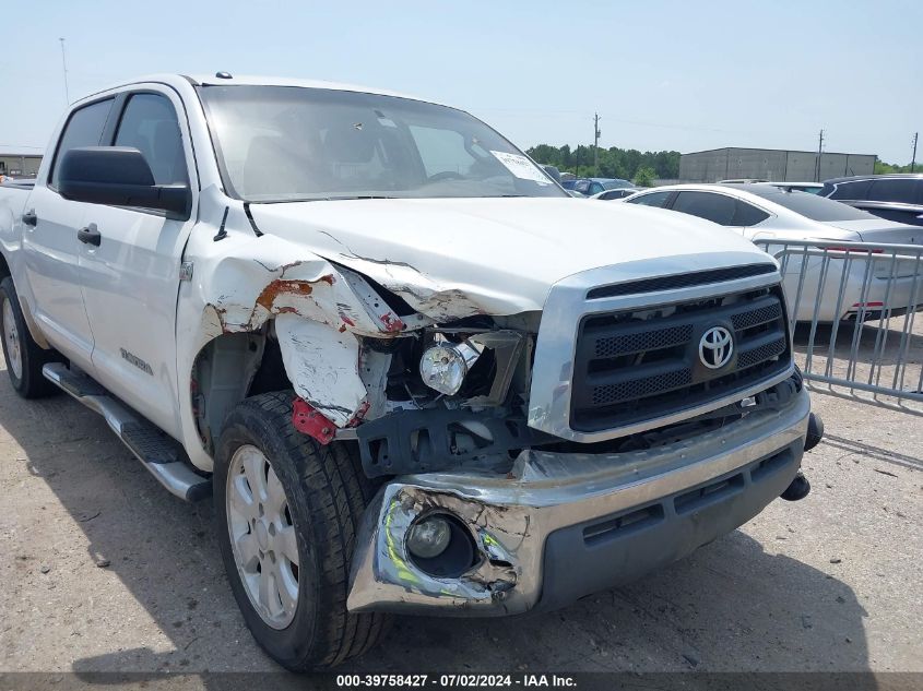 2013 TOYOTA TUNDRA CREWMAX SR5