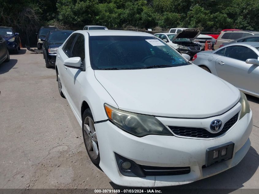 2013 TOYOTA CAMRY SE