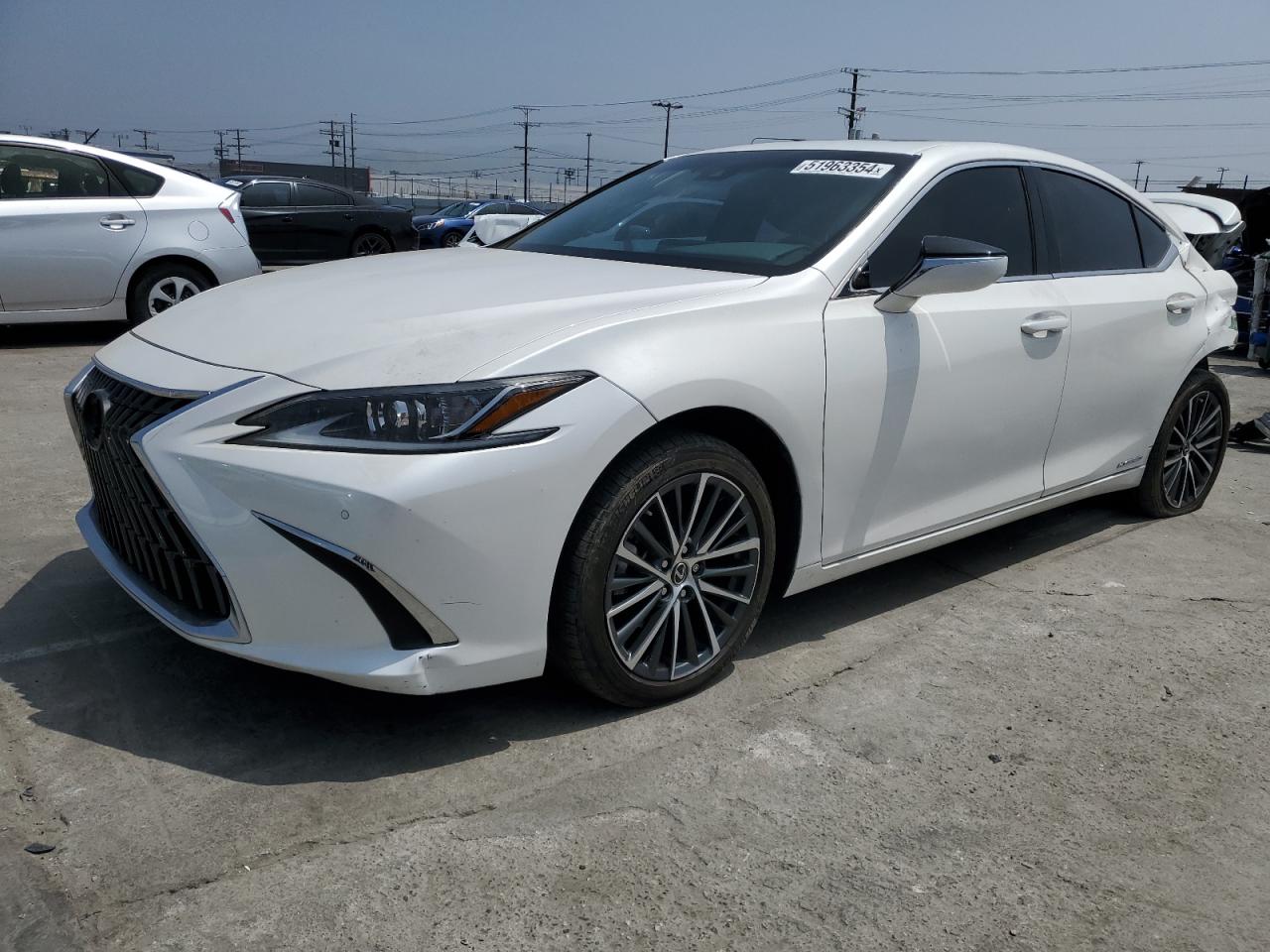 2022 LEXUS ES 300H BASE