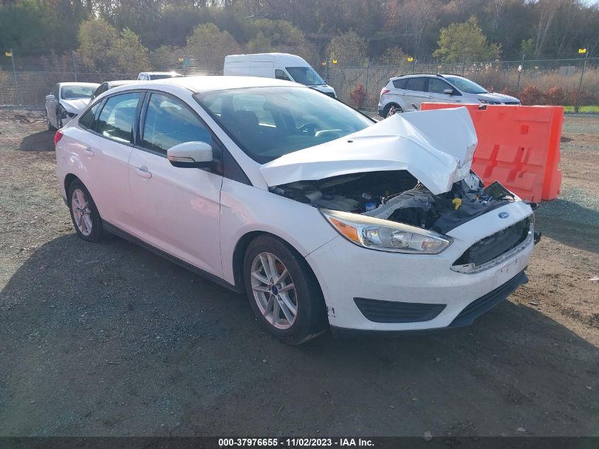 2015 FORD FOCUS SE