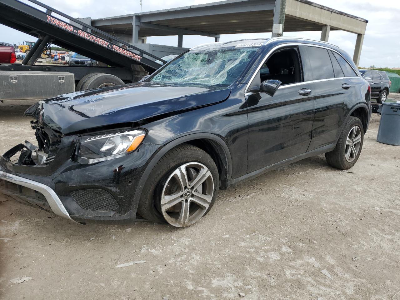 2019 MERCEDES-BENZ GLC 300