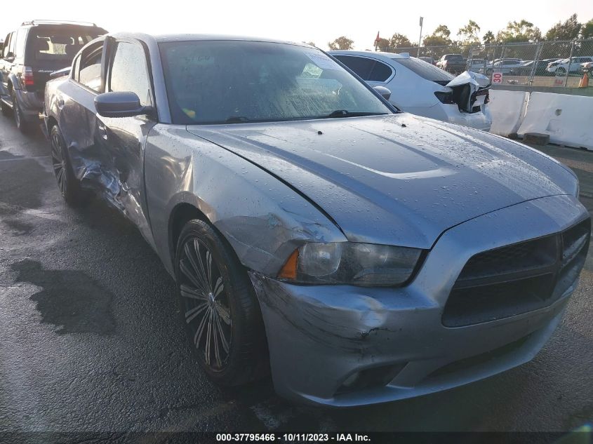 2014 DODGE CHARGER SE