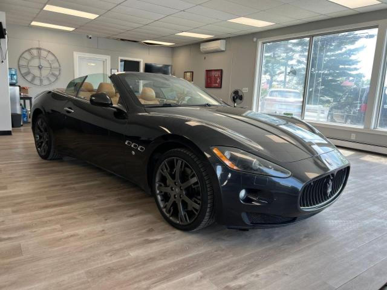 2011 MASERATI GRANTURISMO S