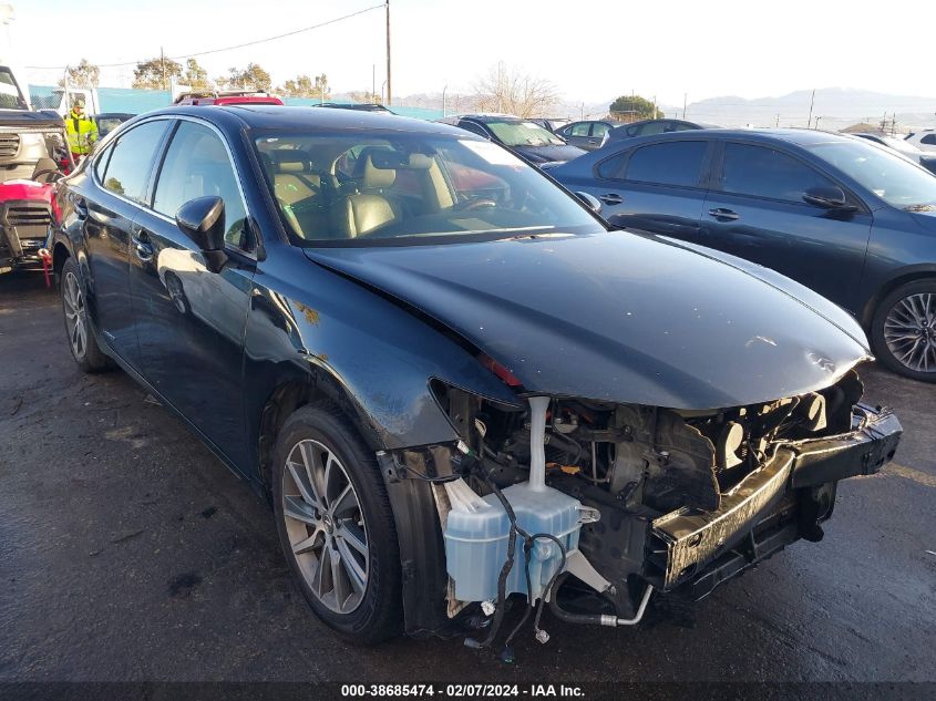 2016 LEXUS ES 300H