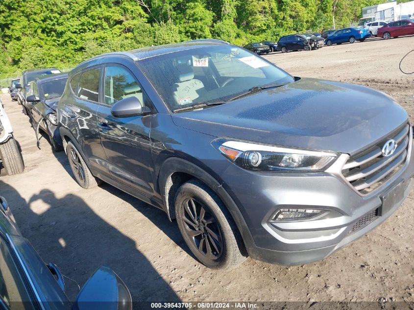 2016 HYUNDAI TUCSON SE