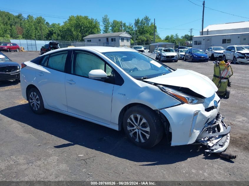 2022 TOYOTA PRIUS XLE AWD-E