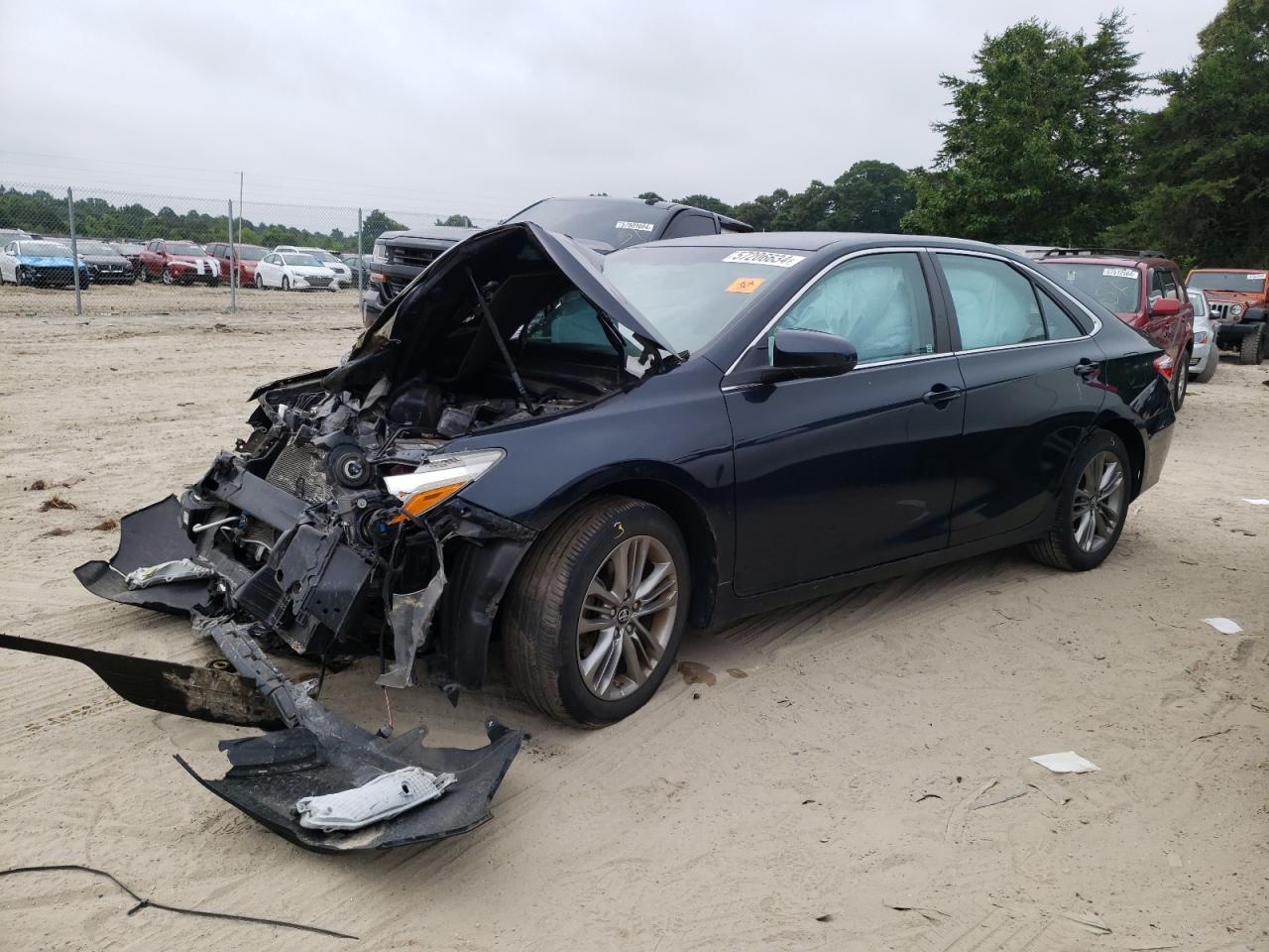 2017 TOYOTA CAMRY LE