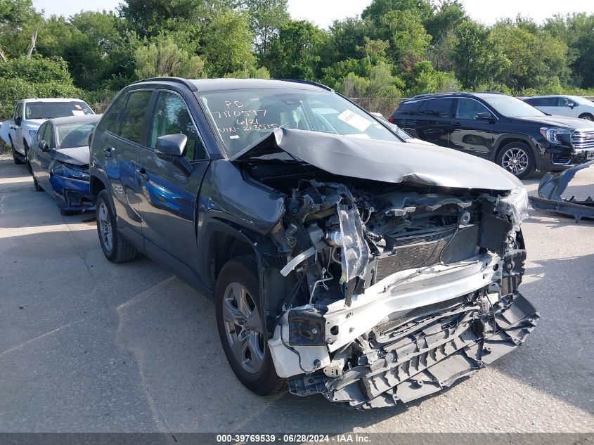 2022 TOYOTA RAV4 XLE/XLE PREMIUM