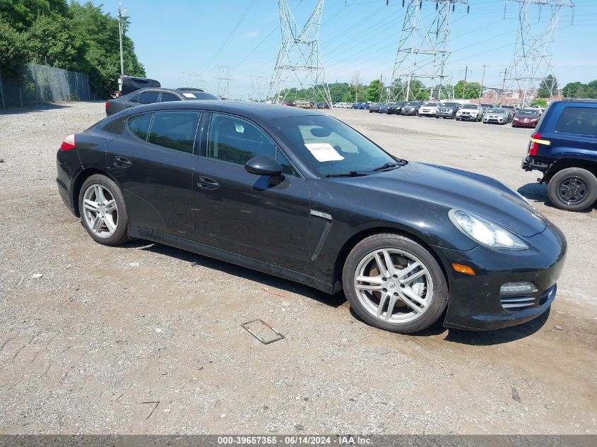 2011 PORSCHE PANAMERA 4