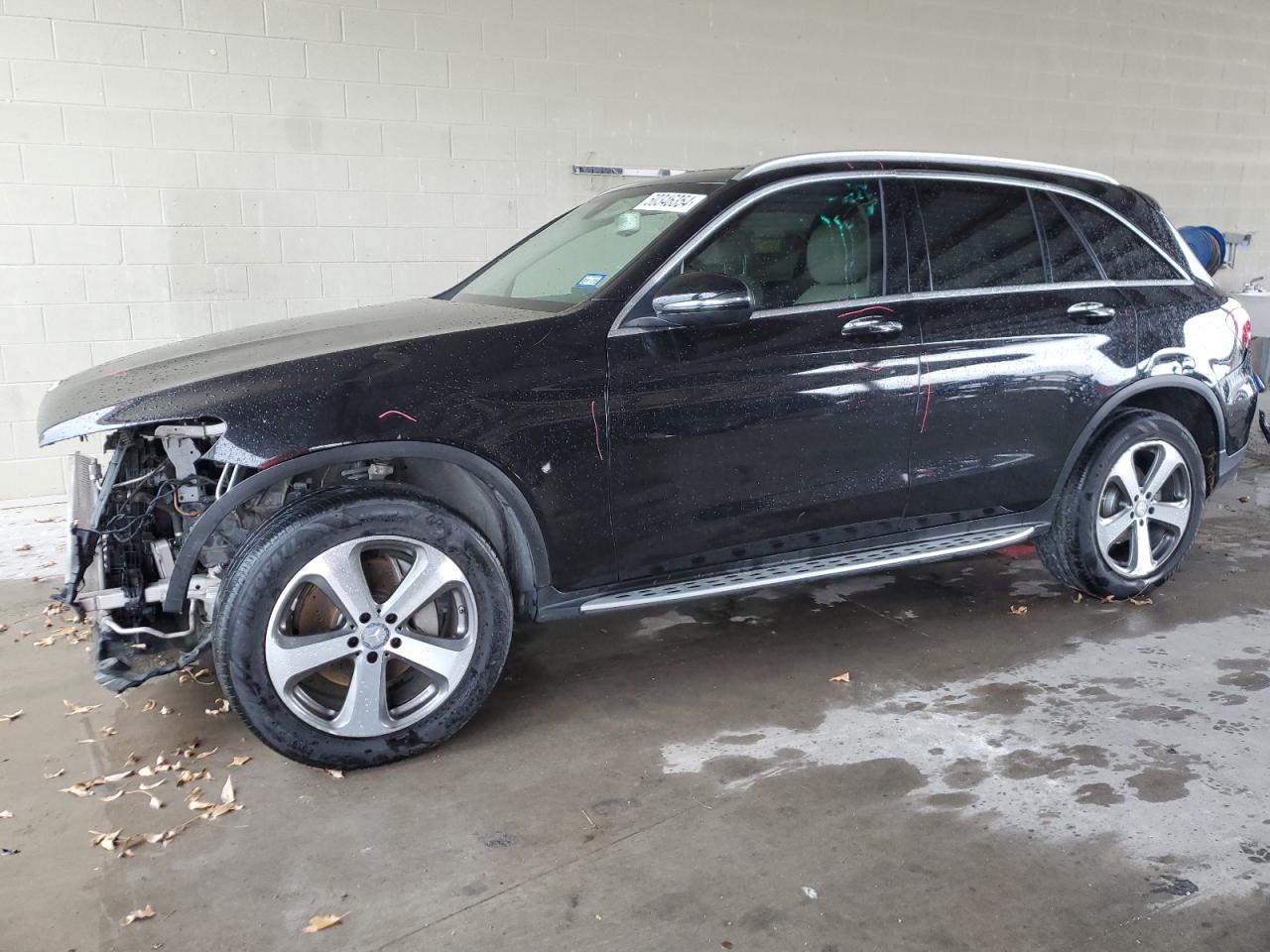 2016 MERCEDES-BENZ GLC 300