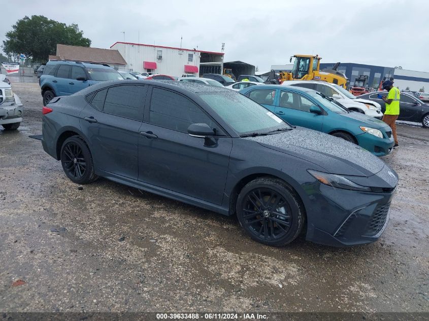 2025 TOYOTA CAMRY SE