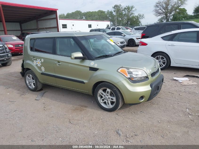 2011 KIA SOUL +