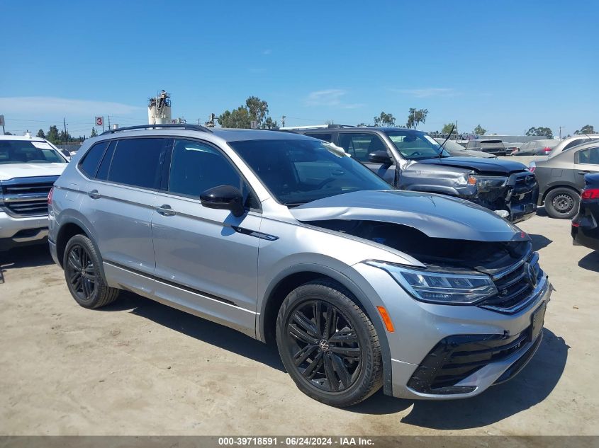 2022 VOLKSWAGEN TIGUAN SE R-LINE BLACK