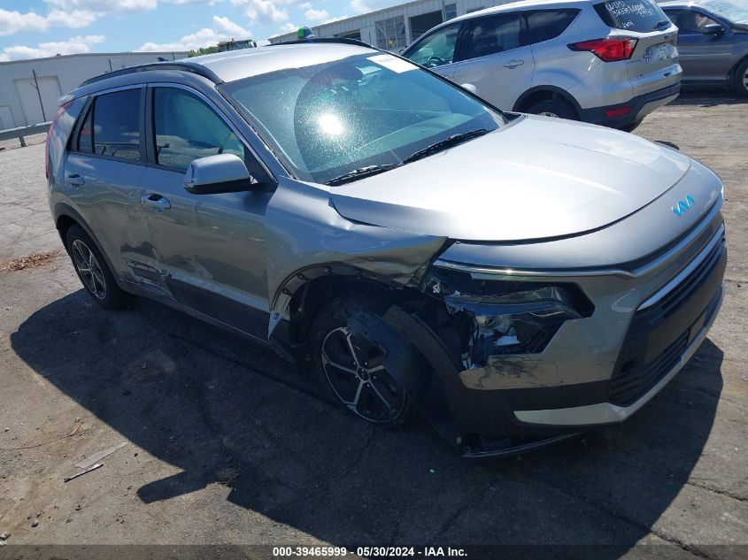 2023 KIA NIRO EX