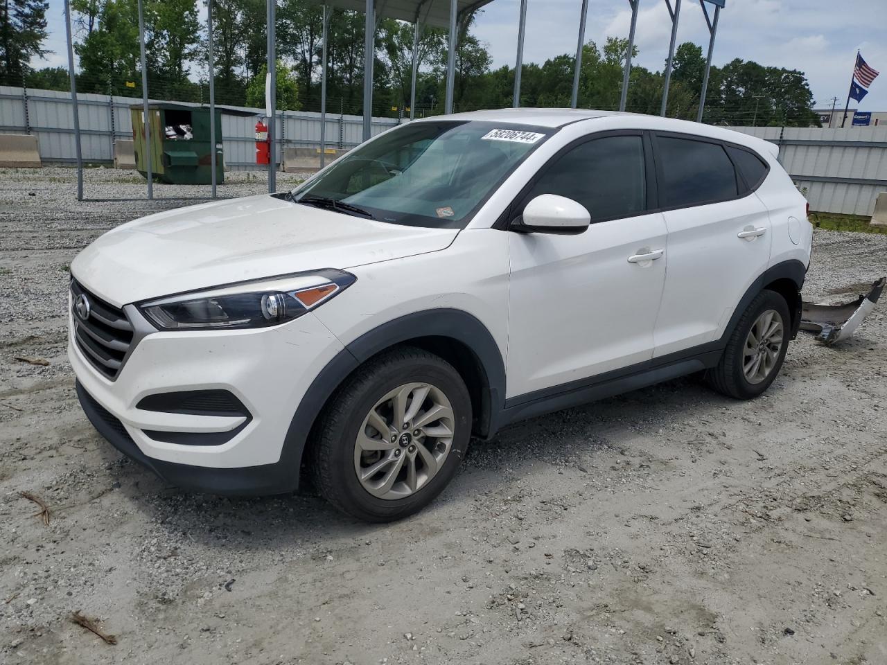 2017 HYUNDAI TUCSON SE