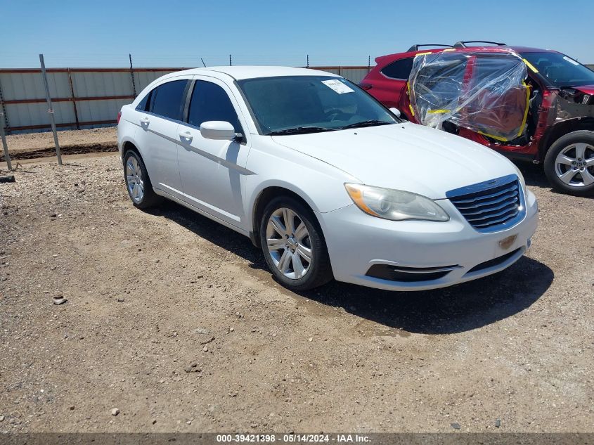 2013 CHRYSLER 200 LX