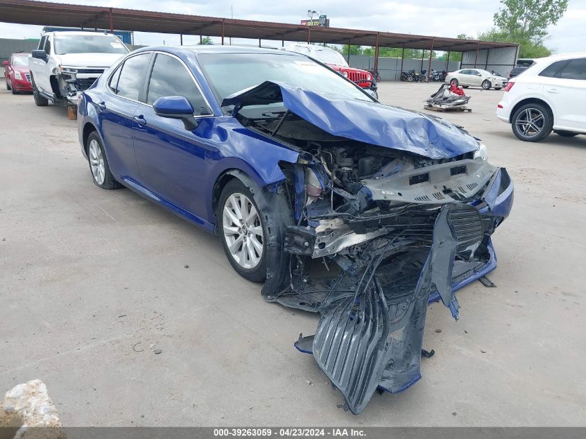 2018 TOYOTA CAMRY LE