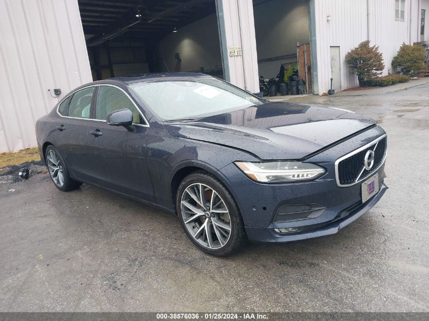 2017 VOLVO S90 T6 MOMENTUM