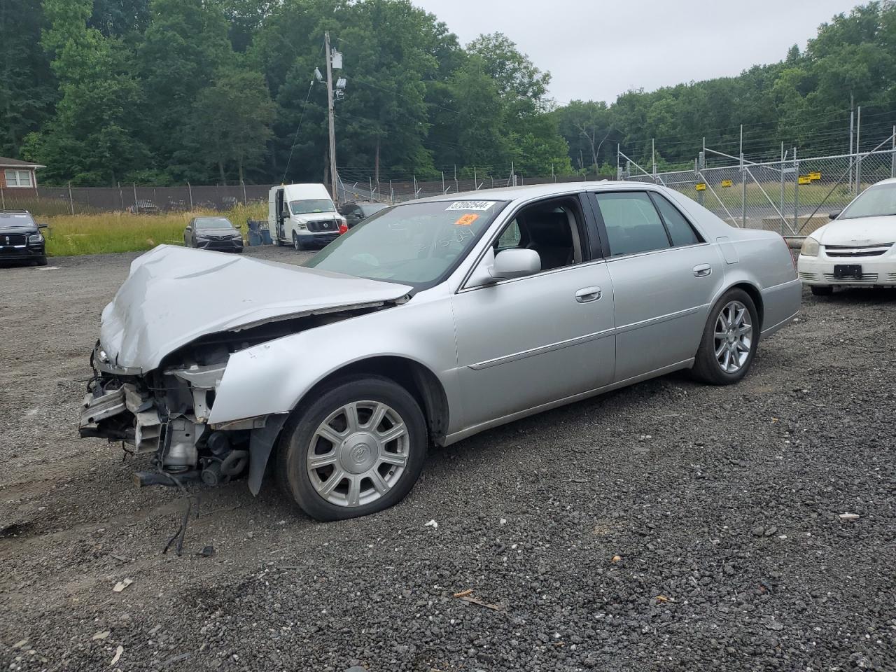 2011 CADILLAC DTS