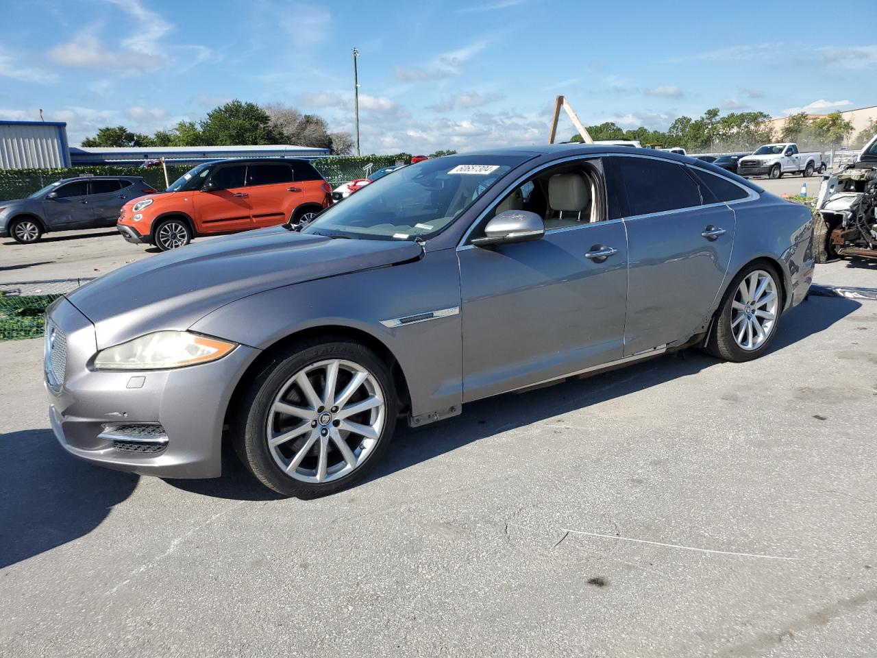 2013 JAGUAR XJ