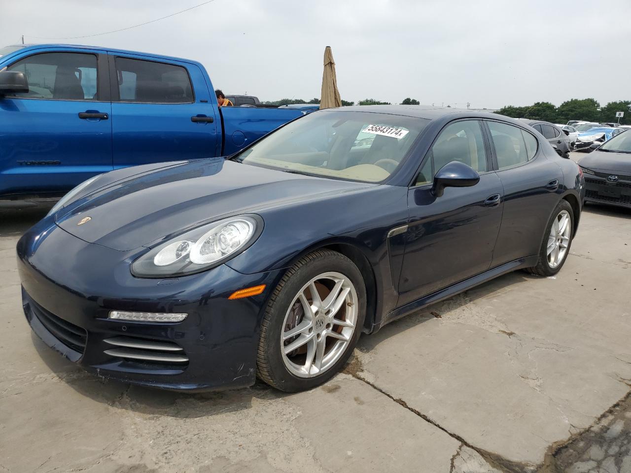 2014 PORSCHE PANAMERA 2