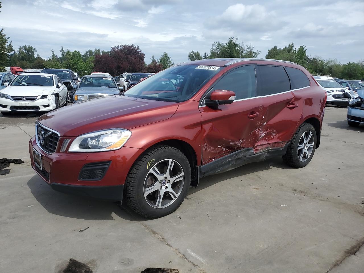 2013 VOLVO XC60 T6