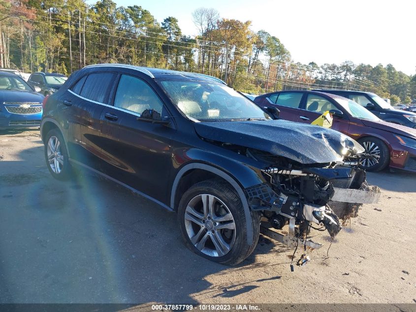 2016 MERCEDES-BENZ GLA 250