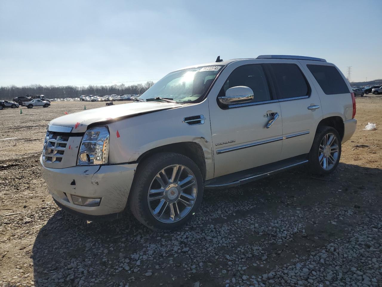 2011 CADILLAC ESCALADE