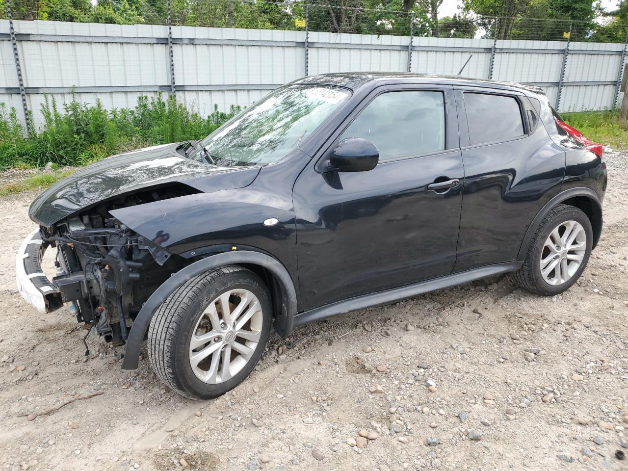 2014 NISSAN JUKE S