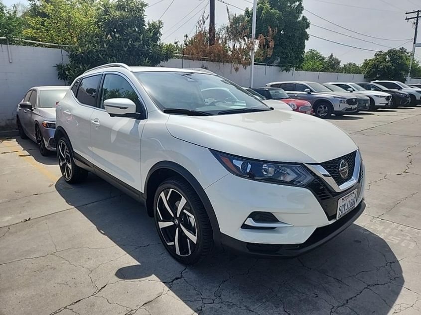 2022 NISSAN ROGUE SPORT SL