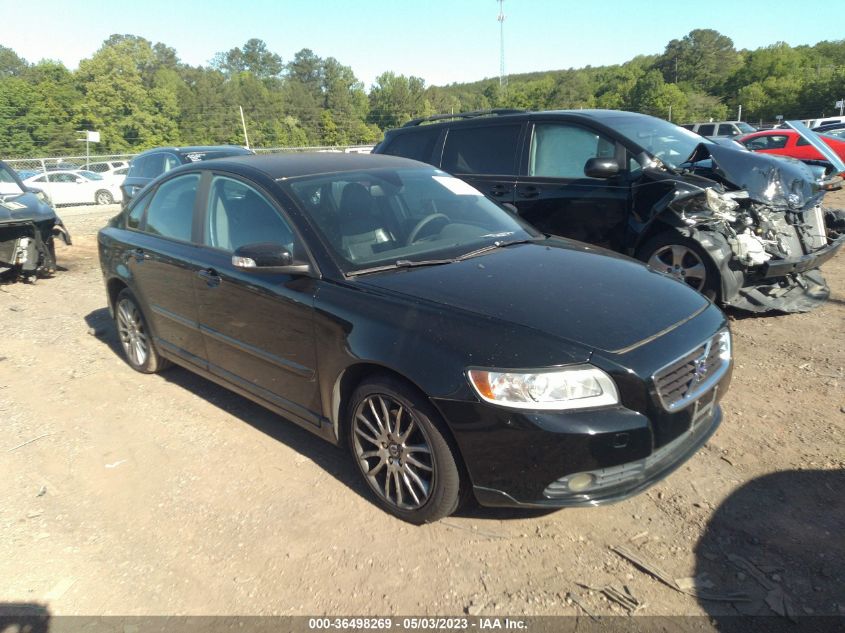 2010 VOLVO S40 2.4I