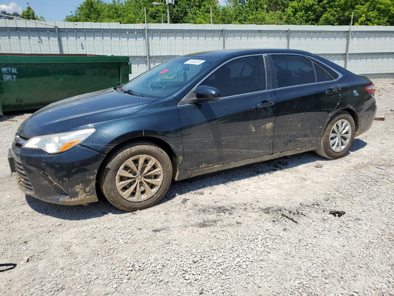 2016 TOYOTA CAMRY LE